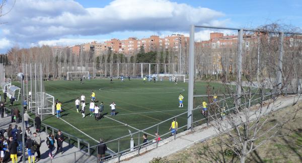 Campo de Fútbol Madrid Rio - Madrid, MD