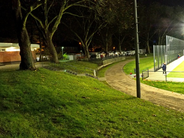 Sportplatz am Volkshaus / Stratmanns Hof - Herne-Röhlinghausen