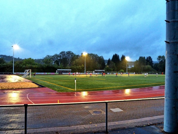 Fußball- & Leichtathletik-Arena Eichen - Kreuztal-Stendenbach
