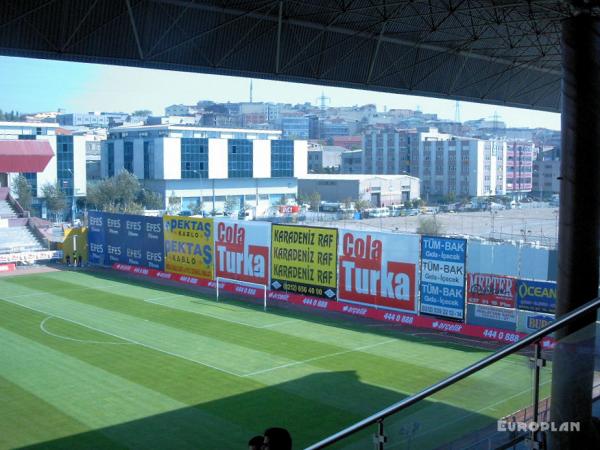 Mimar Yahya Baş Stadı - İstanbul