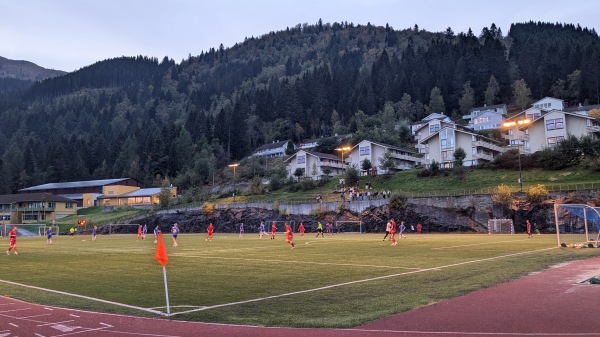 Kreklingen stadion - Balestrand