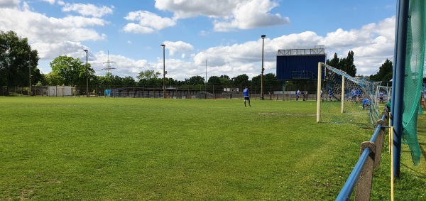 Stadion am Quenz Nebenplatz 2 - Brandenburg/Havel