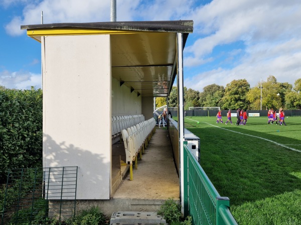 Rectory Meadow - London-Hanworth, Greater London