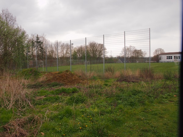 Sportanlage Am Weinberg Platz 2 - Soest-Ostönnen