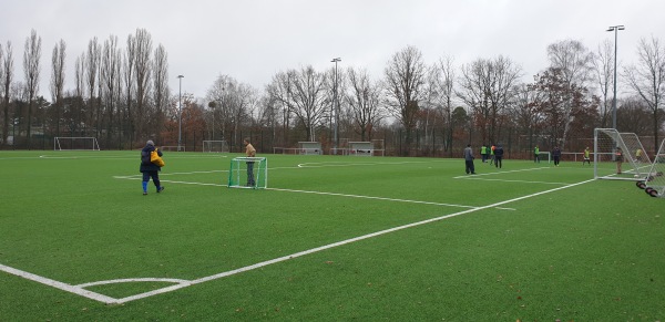Hans-Rosenthal-Sportanlage Platz 2 - Berlin-Charlottenburg