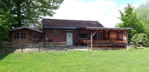 Sportplatz Turnhallenweg - Petershagen/Weser-Neuenknick