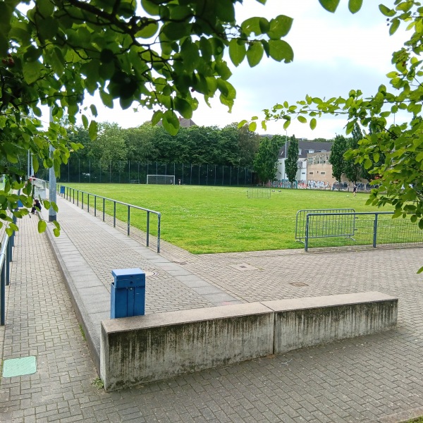 Bezirkssportanlage Stadion Feuerbachstraße Platz 3 - Düsseldorf-Bilk