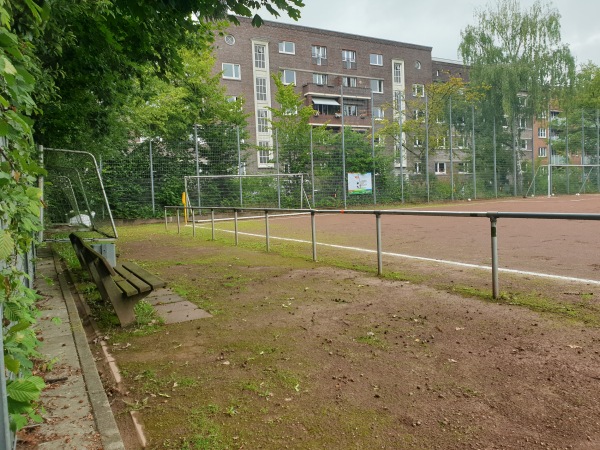 Sportplatz Meister-Francke-Straße - Hamburg-Steilshoop