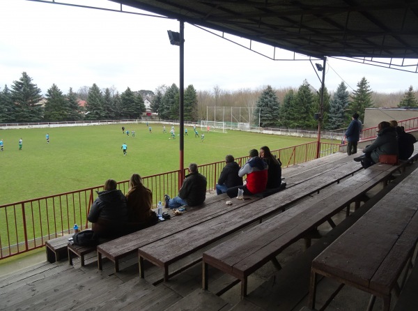 Futbalový štadión Tešedíkovo - Tešedíkovo