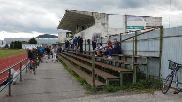 Futbalový štadión Kysucké Nové Mesto - Kysucké Nové Mesto