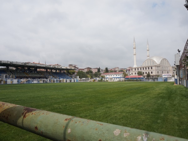 Tuzla Belediyesi Stadyumu - İstanbul