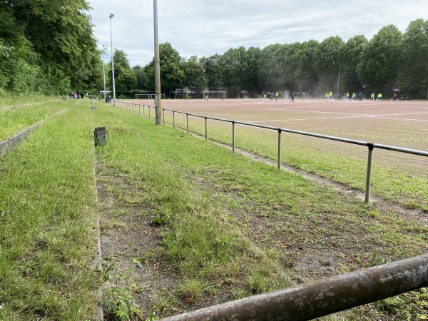 Sportplatz Rotenhäuser Damm (alt) - Hamburg-Wilhelmsburg
