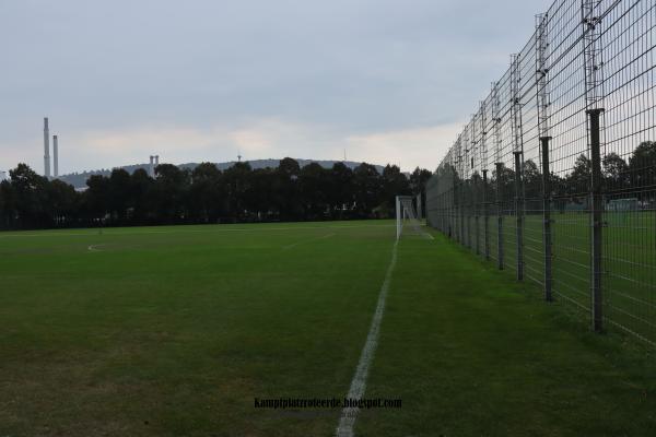 Bezirkssportanlage NeckarPark - Mercedesstraße - Stuttgart-Bad Cannstatt