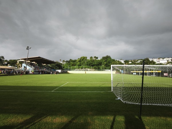 Stade Serge Saint-Alme - Les Trois-Bassins