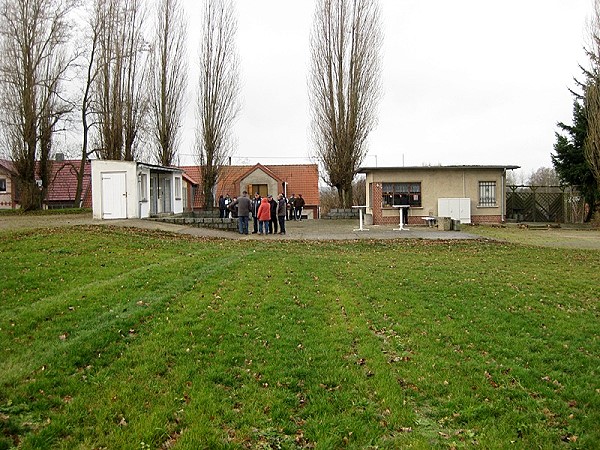 Geschwister-Scholl-Stadion - Klötze