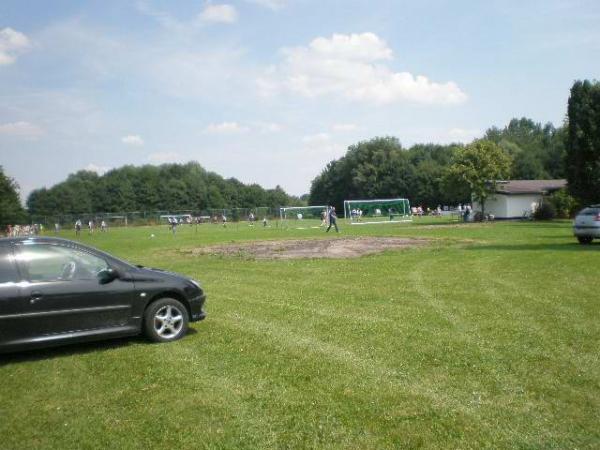 Sportplatz Im Bruch - Borgentreich-Lütgeneder