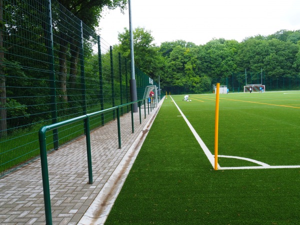Stadion Reinshagen Nebenplatz 2 - Remscheid-Reinshagen