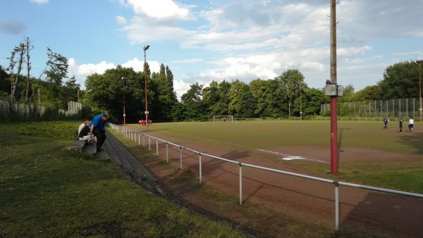 Bezirkssportanlage Am Rönsbergshof - Duisburg-Beeck