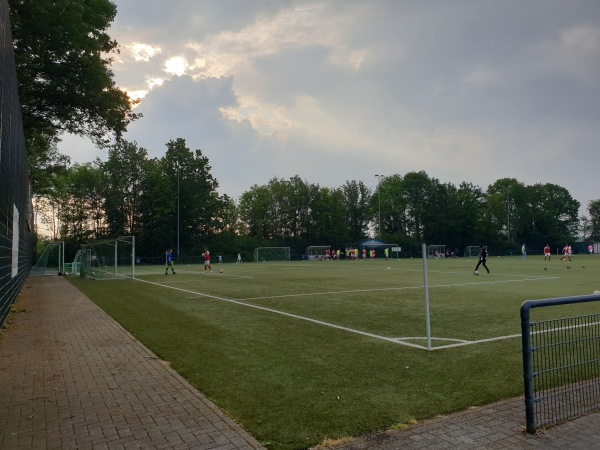 Sportanlage Neusser Weg Platz 2 - Düsseldorf-Lohausen