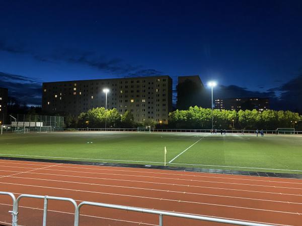 Sportplatz Hanns-Eisler-Straße - Berlin-Prenzlauer Berg