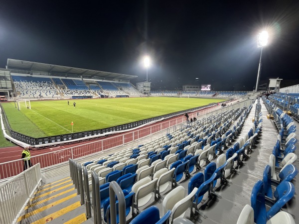 Stadiumi Fadil Vokrri - Prishtinë (Pristina)