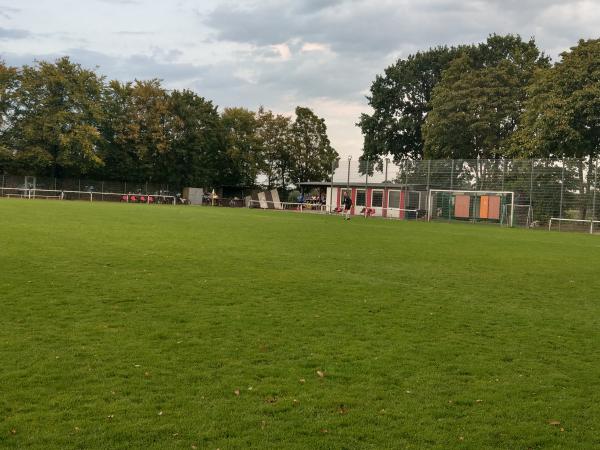 Sportplatz Girmen - Heinsberg-Unterbruch