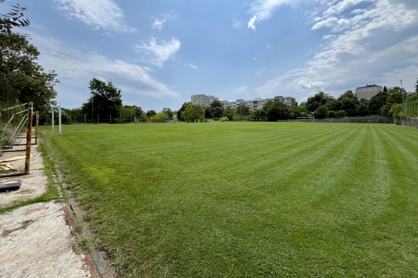 Stadion Lazur pomoshtno igrishte - Burgas