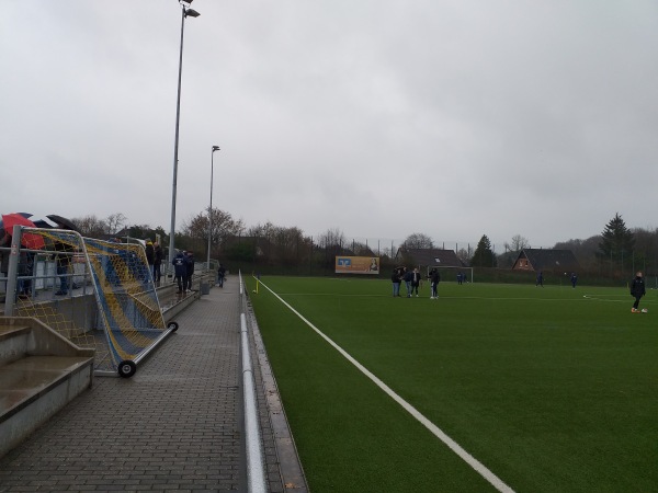 Stadion am Bahndamm  B-Platz - Osterrönfeld