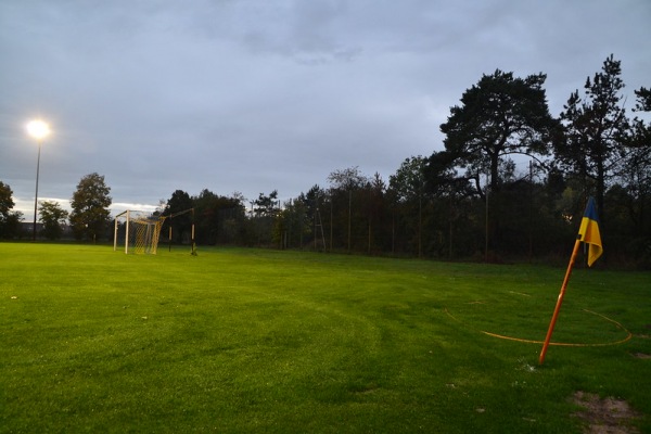 Sportplatz an der Autobahn - Braunschweig-Dibbesdorf