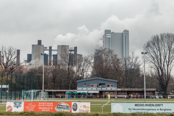 Erftstolz-Stadion Nebenplatz - Bergheim/Erft-Niederaußem