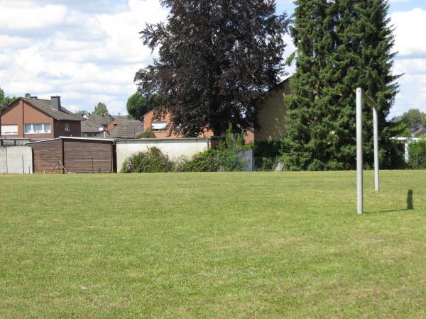 Sportplatz an der Schule - Bedburg-Kirdorf