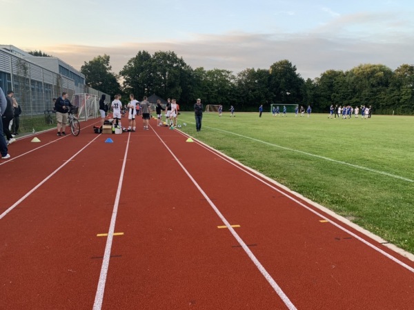 Sportplatz Hermann-Tast-Schule - Husum