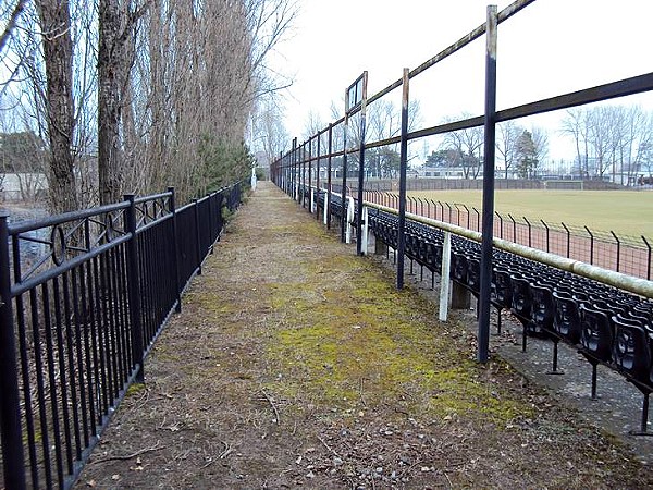 Stadion der Hüttenwerker auf den Sportanlagen Waldstraße - Eisenhüttenstadt