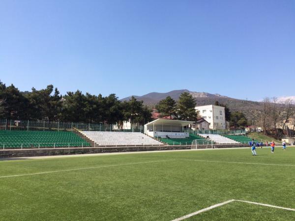 Stadioni Mtskheta Parki - Mtskheta