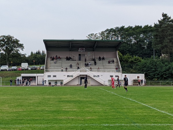 Stade Champ de Foire - Étival-Clairefontaine