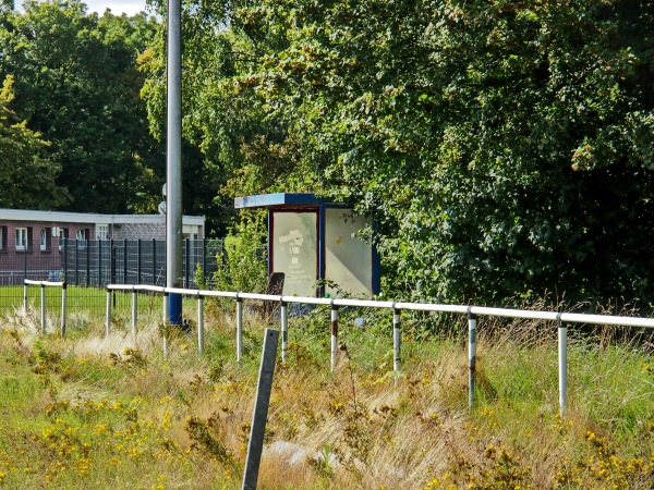 Volksparkstadion Nebenplatz 3 - Duisburg-Rheinhausen