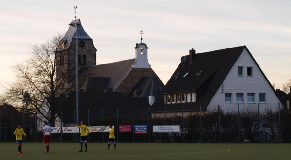 Gemeindesportplatz - Menden/Sauerland-Bösperde