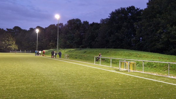 Sportanlage Schwere-Reiter-Straße Platz 3 - München-Neuhausen