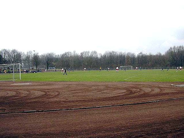 Bezirkssportanlage Mitte II LA-Platz - Essen/Ruhr-Altenessen