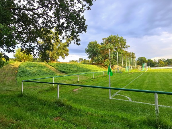 Alfred-Kunze-Sportpark Platz 6 - Leipzig-Leutzsch