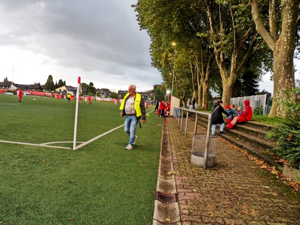 Sportplatz Tiroler Straße - Oberhausen/Rheinland-Dümpten