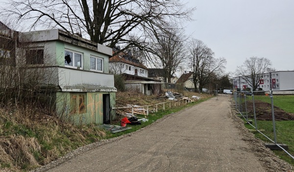 Mannesmann-Betriebssportplatz - Mülheim/Ruhr-Dümpten