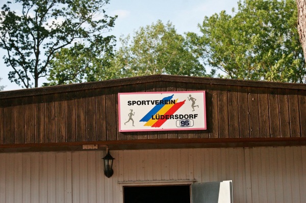 Sportplatz Lüdersdorf - Lüdersdorf-Wahrsow