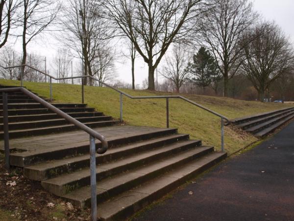 Bezirkssportanlage Mitte II LA-Platz - Essen/Ruhr-Altenessen