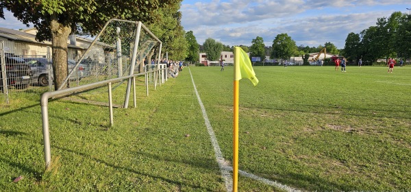 Sportanlage Am Unteren Griesweg Platz 2 - Lustadt-Auf der Büsche