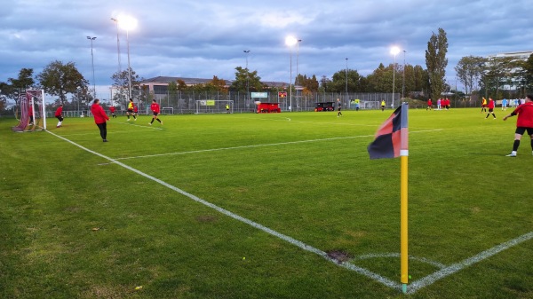 Sportplatz Red Star Auto - Wien