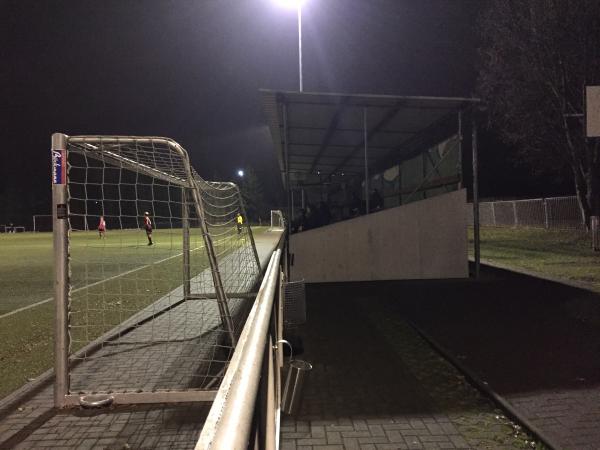 Sportanlage Breitscheidstraße - Dresden-Dobritz