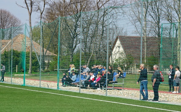 Udvarhelyi István Sportközpont műfüves pálya - Kecel