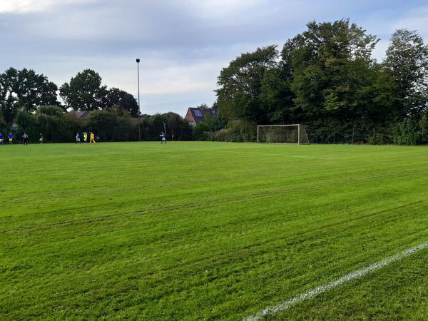 Sportplatz an der Schule - Rastede-Loy