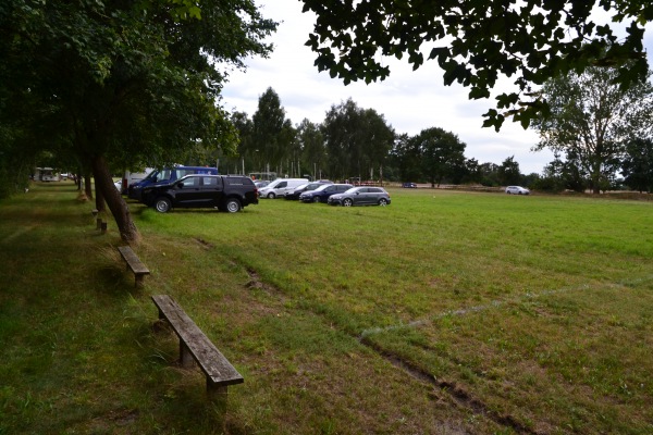 Heidesportplatz 2 - Rochau-Klein Schwechten
